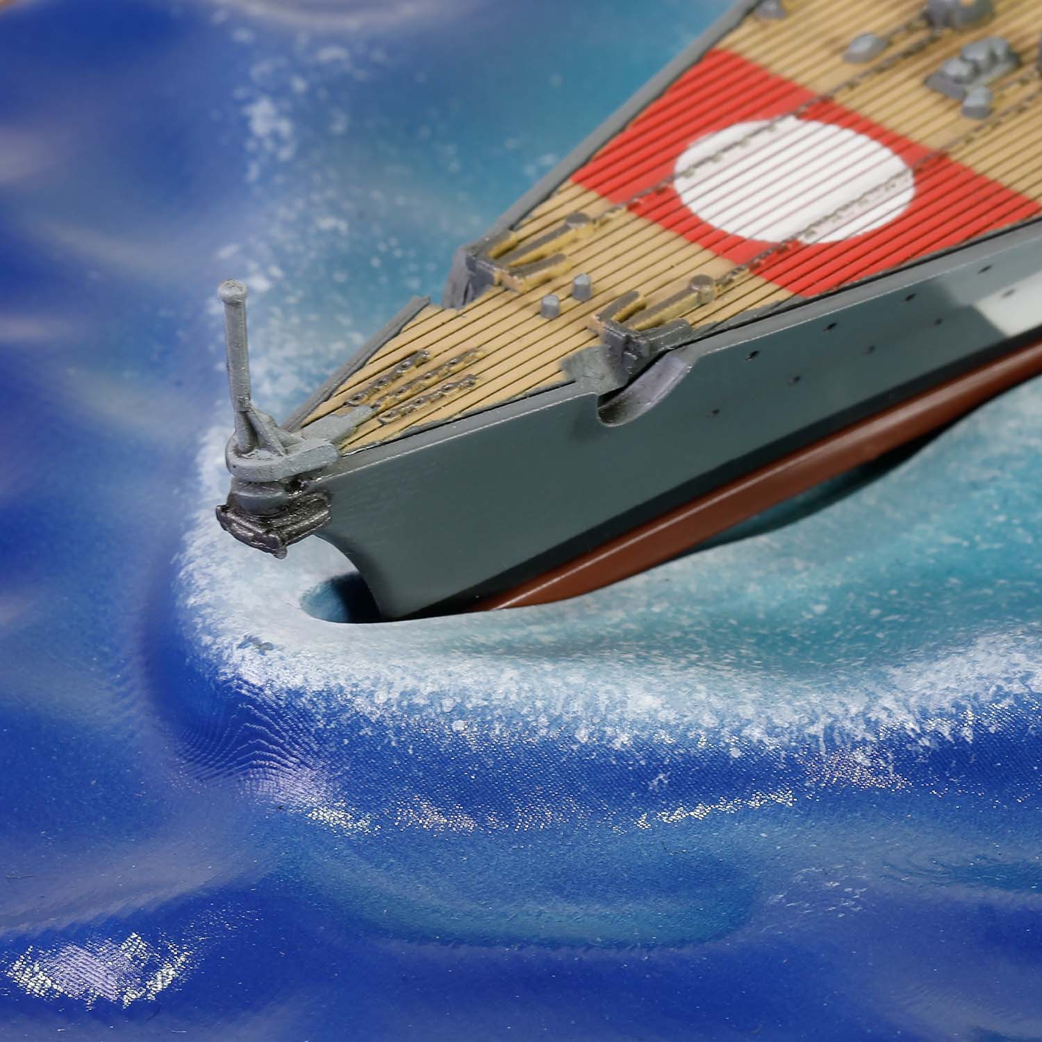 1:700俾斯麦号战舰 水线版