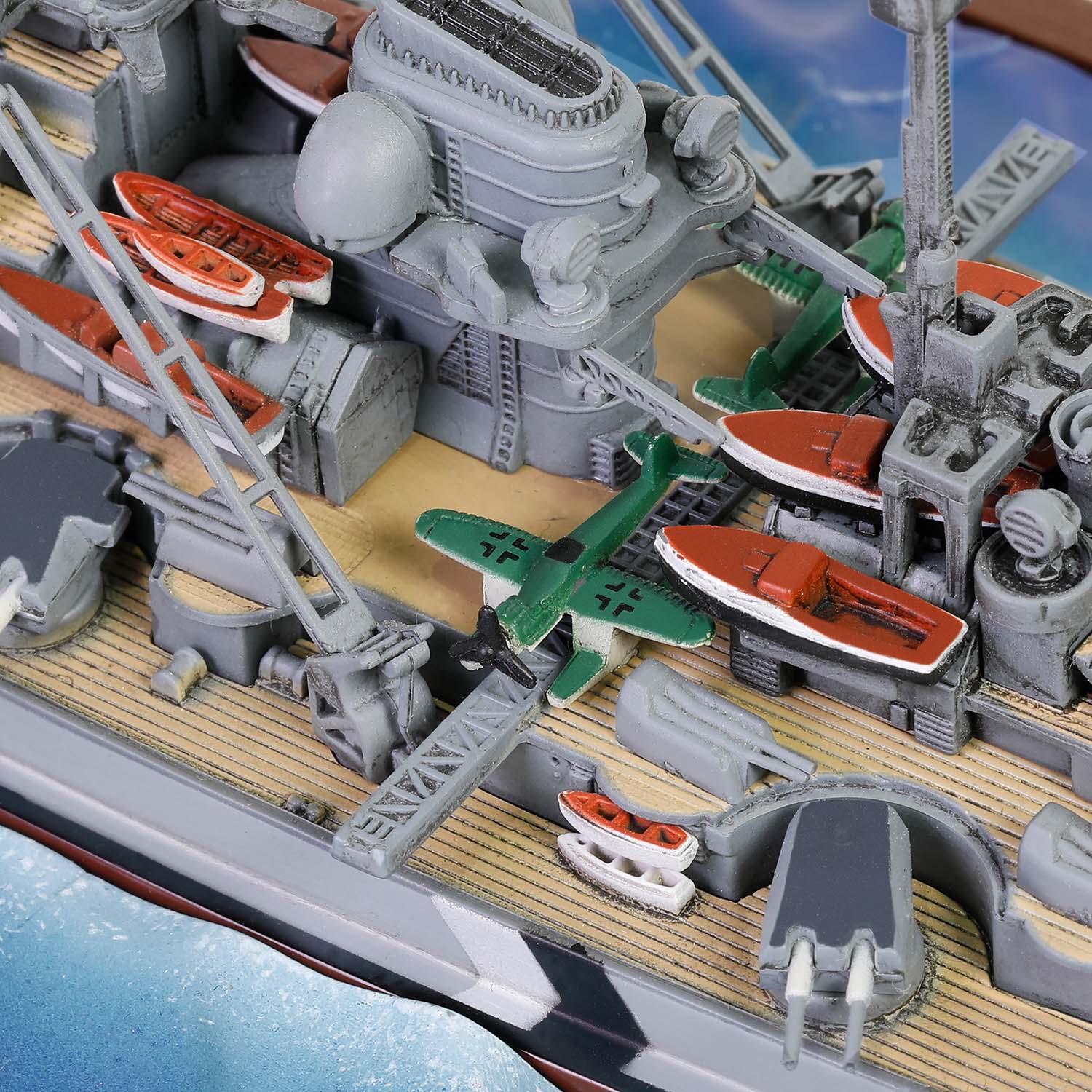 高度细致的舰载机和部分表面细节处理