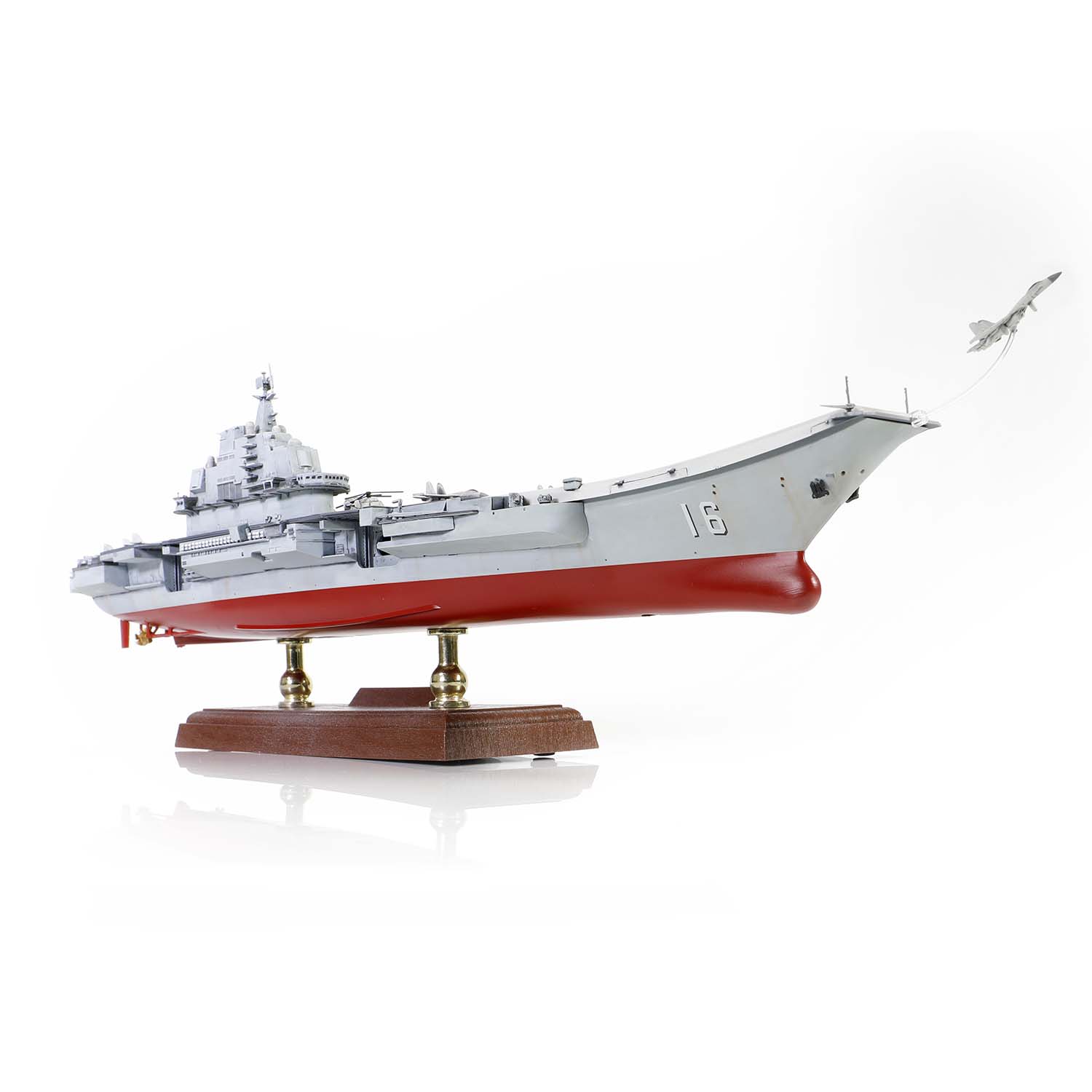 中国人民解放军海军航空母舰 - 辽宁号